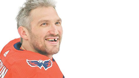 Овечкин забил на глазах у жены и сына